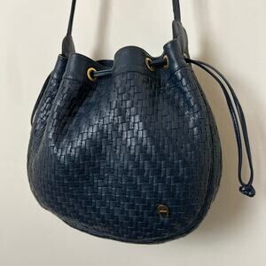 Vintage Etienne Aigner Drawstring Woven Navy Blue Leather Shoulder Bag